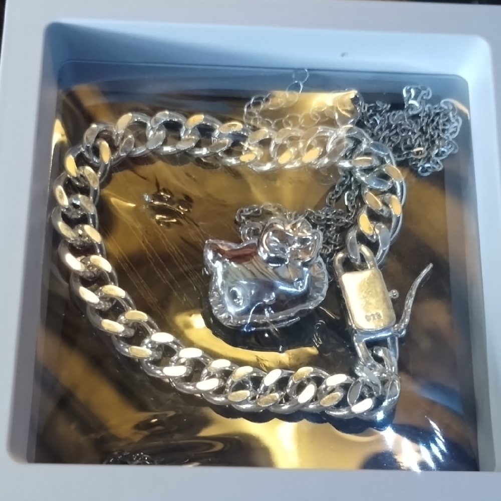 Silver Chain Bracelet with Hello Kitty Charm And Silver Link Bracelet. - Picture 1 of 3